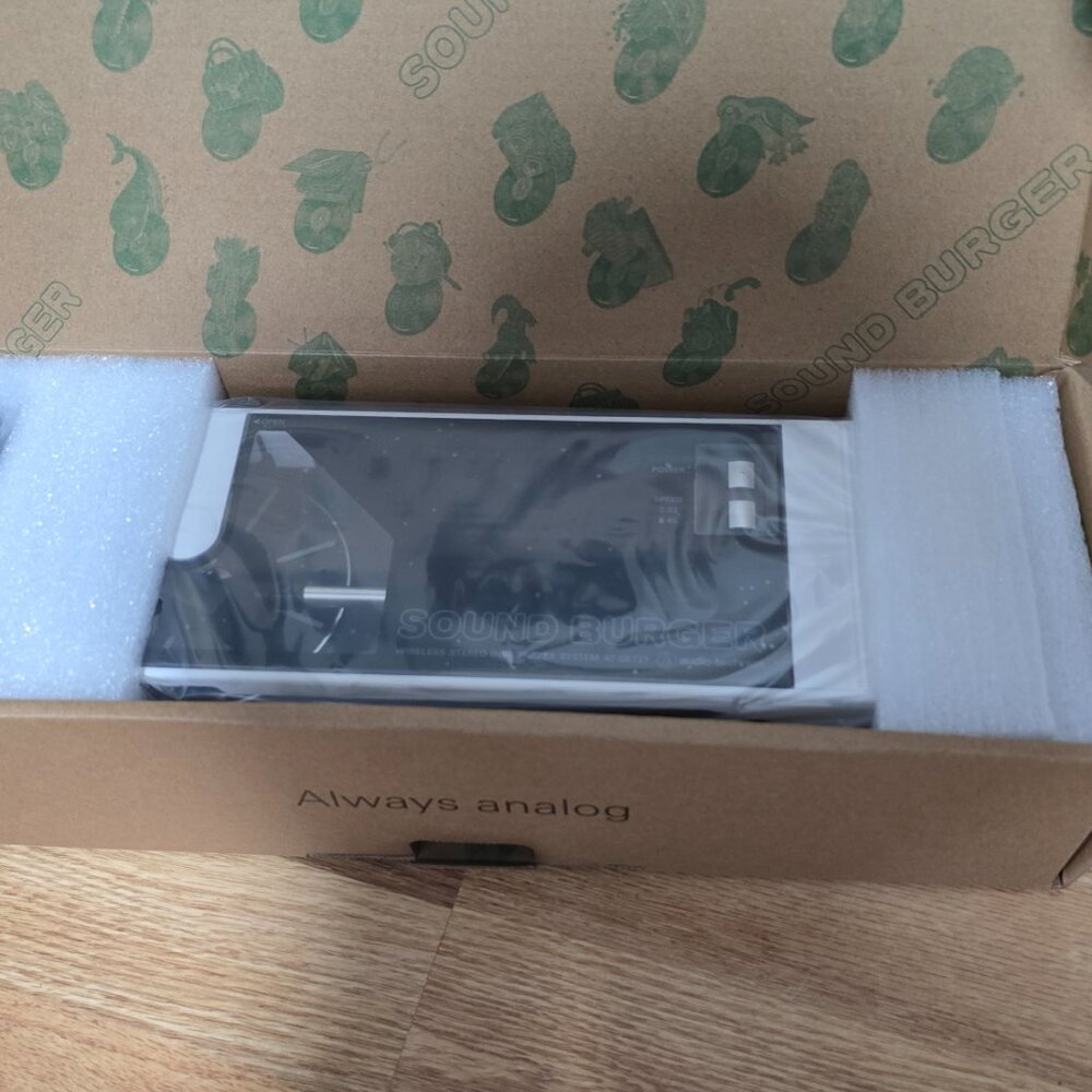 Audio-Technica Sound Burger - Portable Bluetooth Turntable AT-SB727 White NIB - Picture 3 of 7